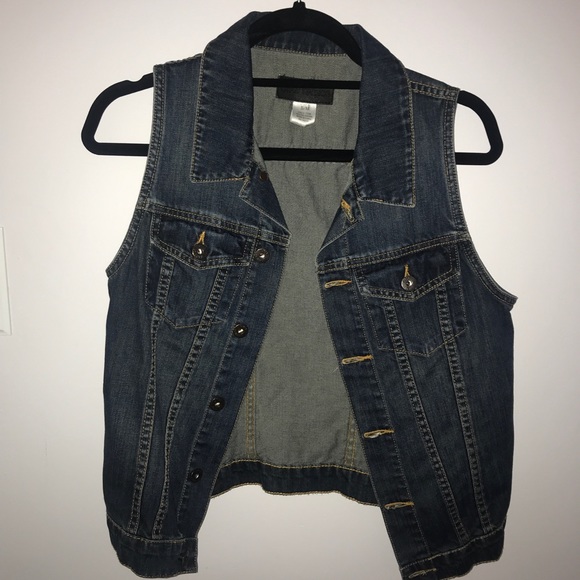 Urban Outfitters Jackets & Blazers - Jean vest
